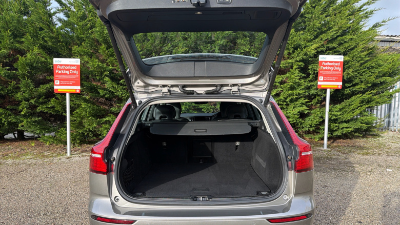 Volvo V60 2.0 D4 [190] Cross Country Plus 5dr AWD Auto Diesel Estate